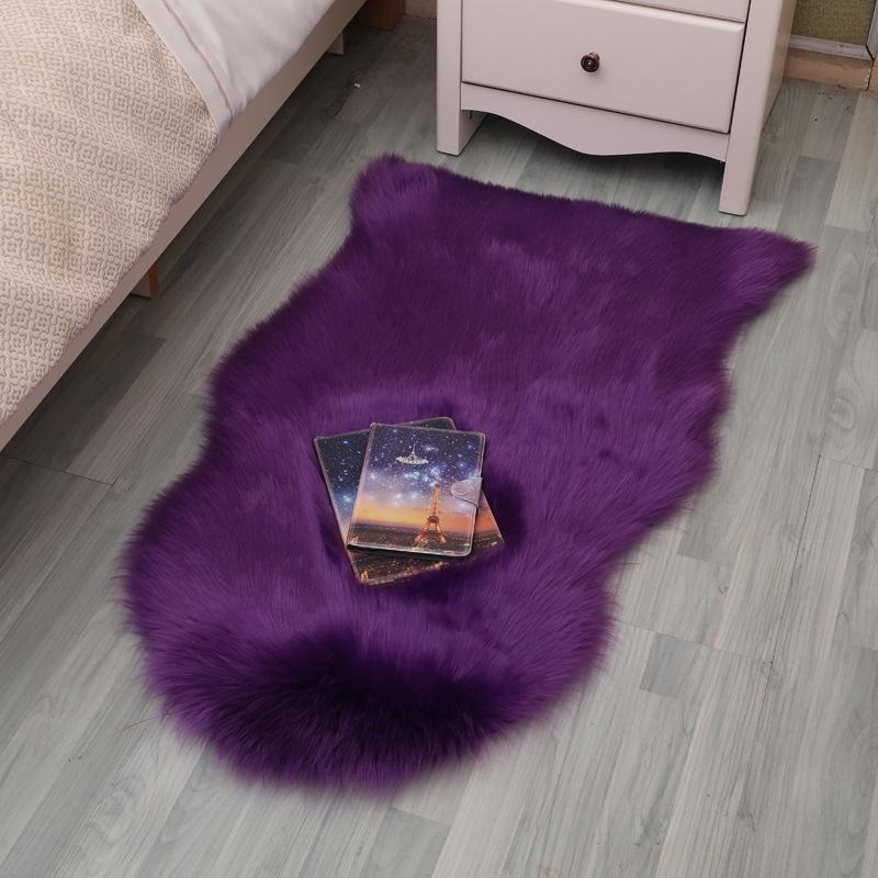 Nordic Style Faux Wool Sofa Cushion & Sheepskin Rug for Living Room & Bedroom Bay Window.