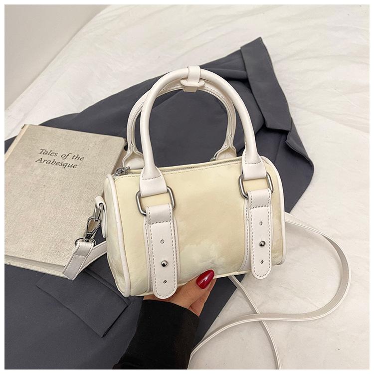 

Korean niche design retro handbag 2025 new sweet girl commuter shoulder bag premium messenger bag жовтий