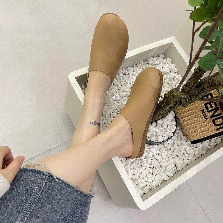 Chinese fashion bag head half slippers women wear flat spring and summer soft leather round head one pedal muller shoes 35 жёлтый 3925₽