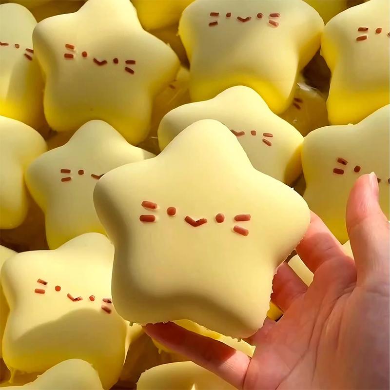

Kawaii Star Squeeze Toy Cute Star Slow Rebound Wet Soft Suction Finger Pinch Decompression Squishy Toy Stress Release Toys жовтий