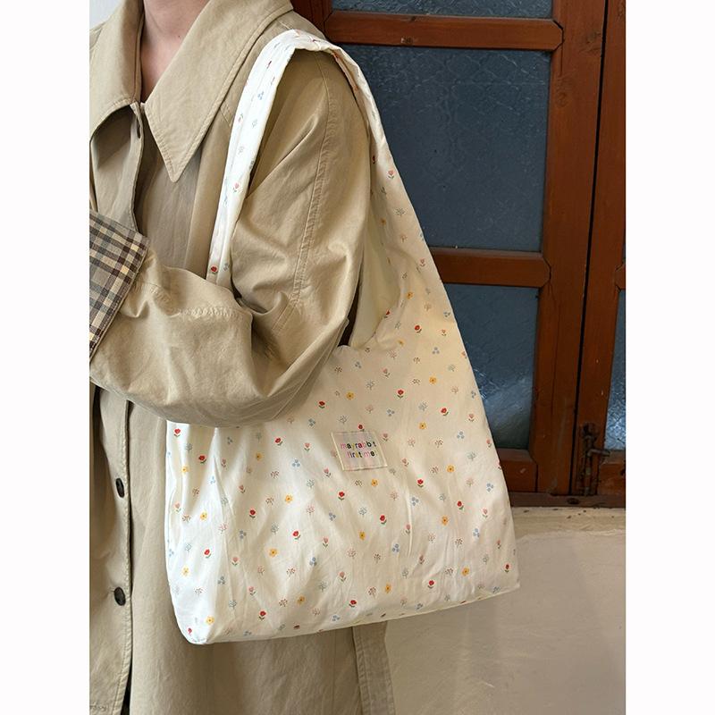 

Women s Tote Bags Korean Floral Sweet Fashiable Versatile Canvas Bags New Large Capacity Commuting Shoulder Bags For Girl бежевый