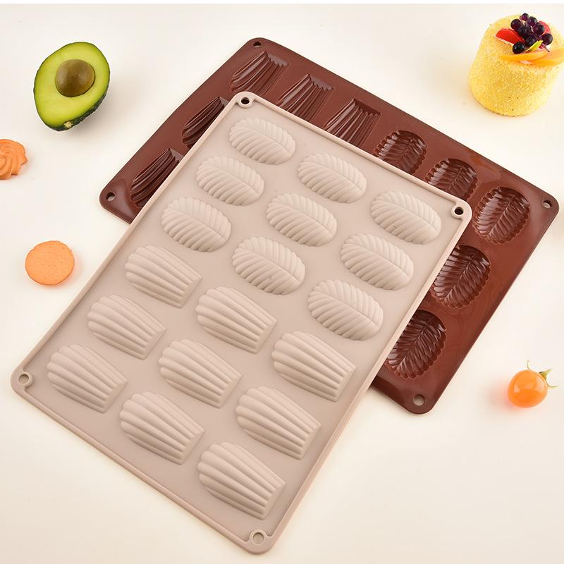 Kitchen Creative 18 High Temperature Resistant Silicone Cake Bread Baking Mould DIY Chocolate Biscuit Mould
