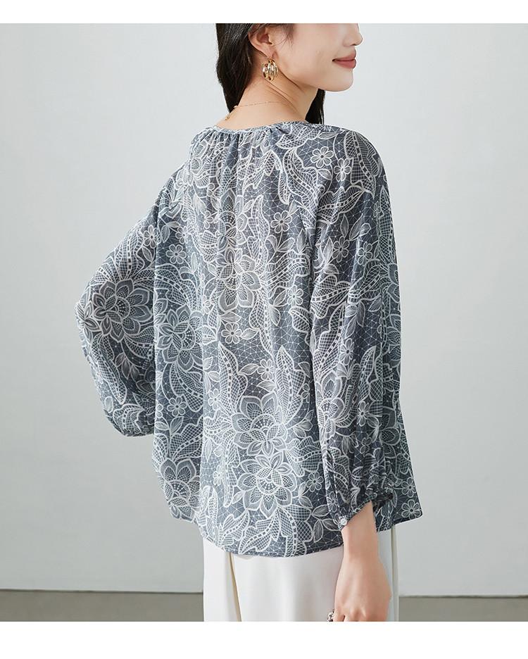 100% mulberry silk printed shirt for women's 2026 spring commuting versatile round neck silk top