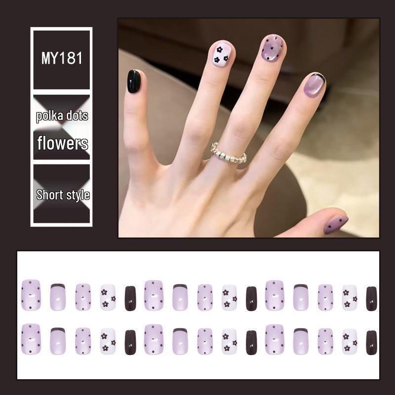 Chasing Light Cat's Eye Crystal Nails: Handmade, Detachable, Flash Diamond Design for Trendy, Stylish Looks.