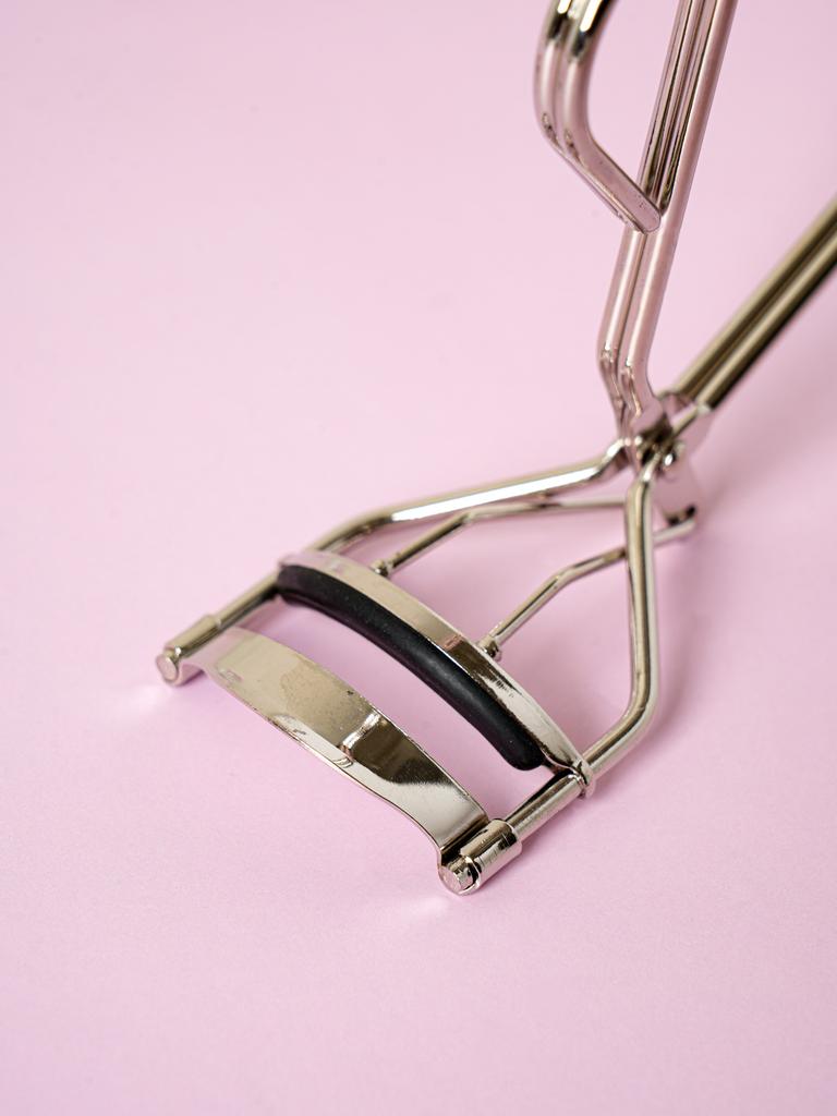Premium Handled Eyelash Curler