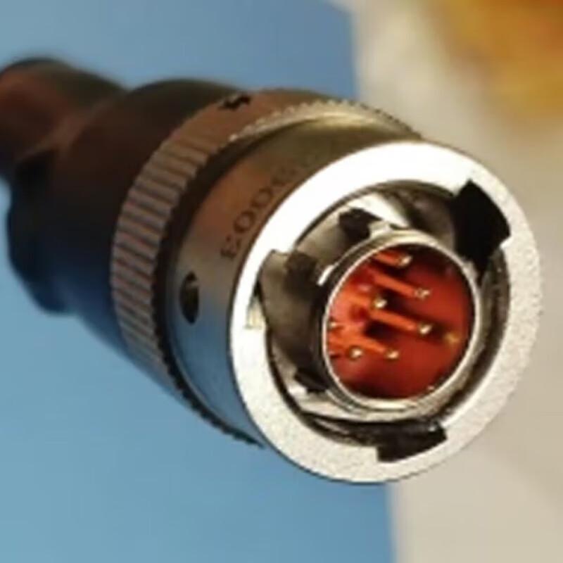 

Zhonglu Baishitong 207-1 Handheld Device Cable