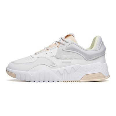 Încălțăminte pentru femei – Adidaşi