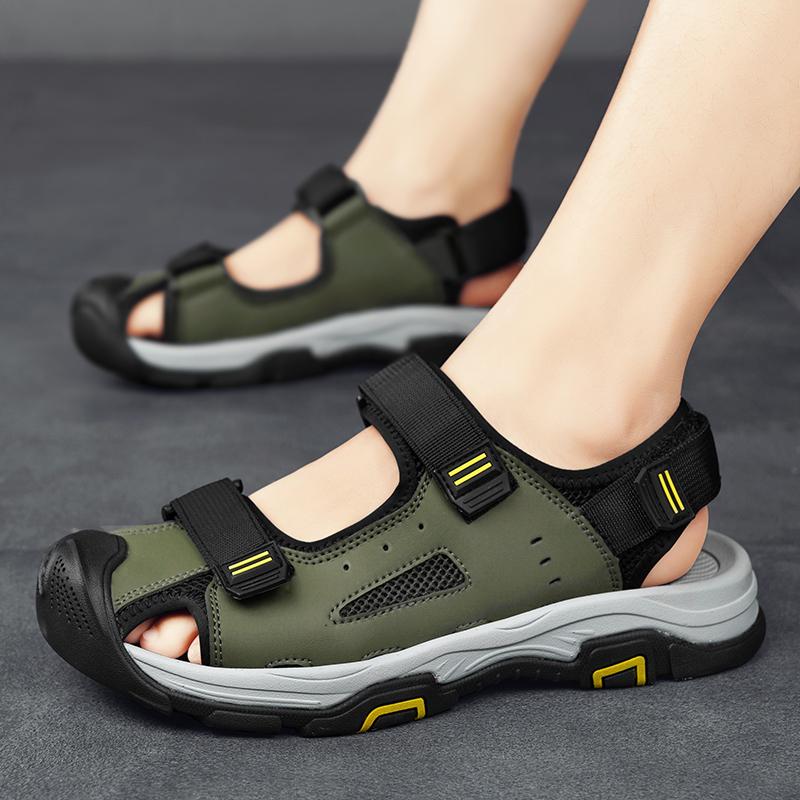 Summer Men’s Sandals Outdoor Sports Anti-collision Men's Shoes Soft Rubber Lightweight Hiking Shoes Flat Black Flip-flops