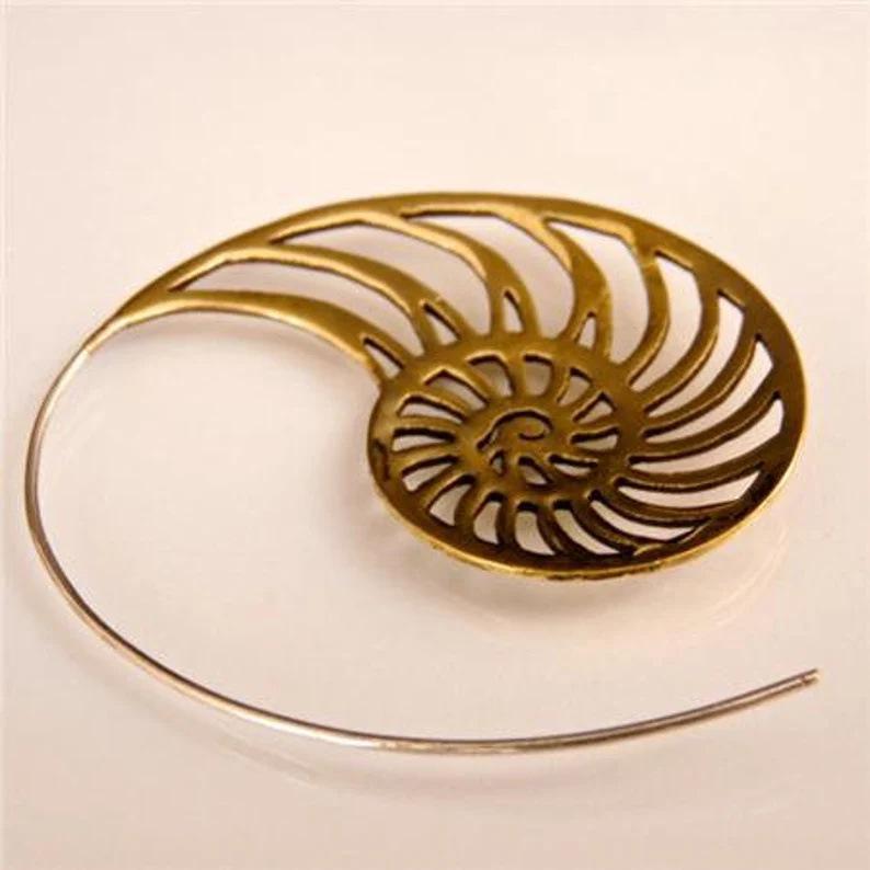 He Cheng Fan-shaped Hollow Alloy Earrings - European & American Fashion, Personality Style for Women