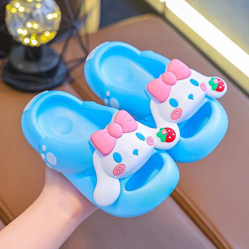 New summer children's slippers, baby garden shoes, children's sandals, cute and adorable girls' sandals