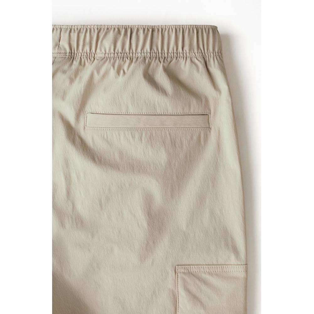 

HM Slim Fit Нейлоновые брюки-карго Бежевые