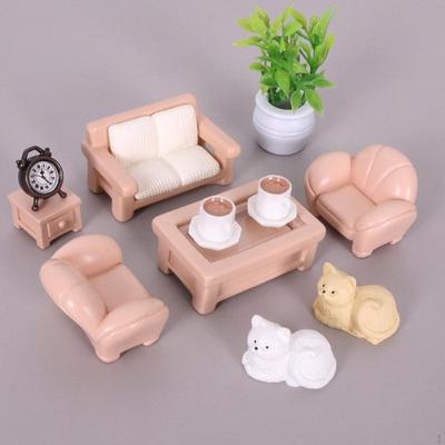 Bebek ve Peluş Oyuncaklar – Oyuncak bebek evleri ve aksesuarları