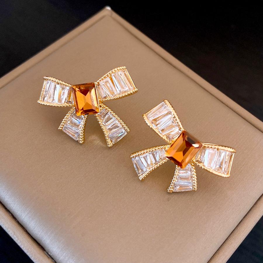 French exquisite zircon bow stud earrings, versatile temperament earrings.