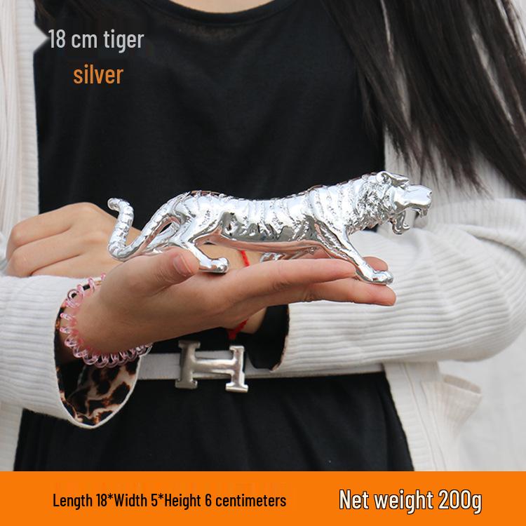 Large Domineering Men's Off-Road Vehicle Tiger Car Ornament & Perfume Diffuser