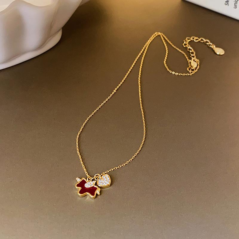 

Zircon acetate board pony necklace natal year commuting versatile collarbone chain light luxury neck chain