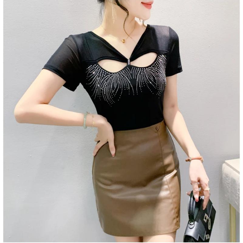 Nová letní móda Dámské síťované tričko Oblečení Šik Sexy Véčkový výstřih Vystřihované Diamantové trička Dámské Krátký rukáv Elastické Slim Top
