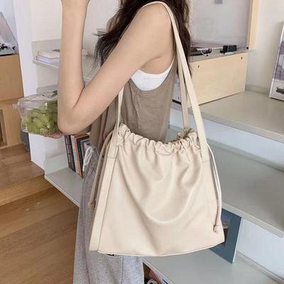 Mode Tragetaschen Damen Bucket Bag Freizeit Vielseitig Kordelzug Hohe Kapazität Koreanischer Trend Student Schlichte Pendler Umhängetaschen