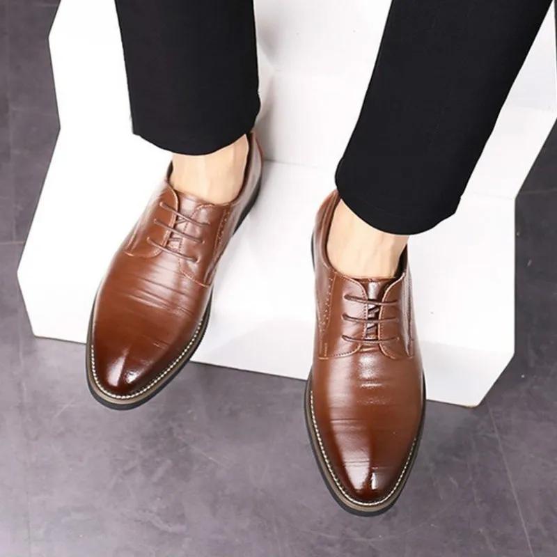 New  Flat Classic Men Dress Shoes Genuine Leather Wingtip Carved Italian Formal Oxford Footwear Plus Size 38-48 For Winter