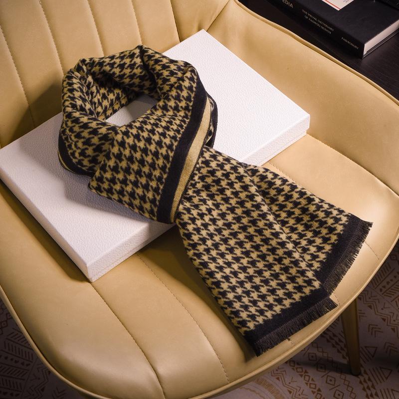 Red wool scarf men's fashion versatile high-end plaid winter dad old man trend scarf