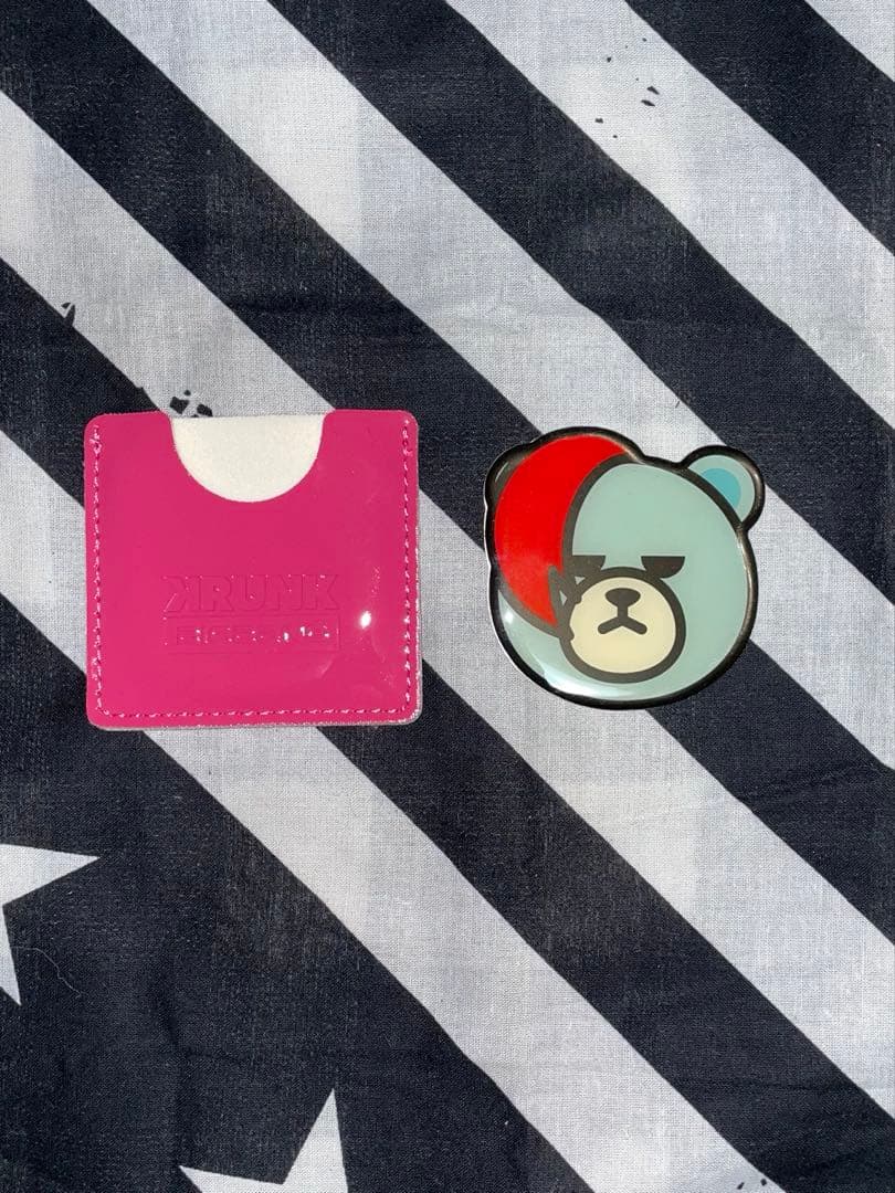 

[Б/У] BIGBANG KRUNK x G-DRAGON Зеркало Jiyeon