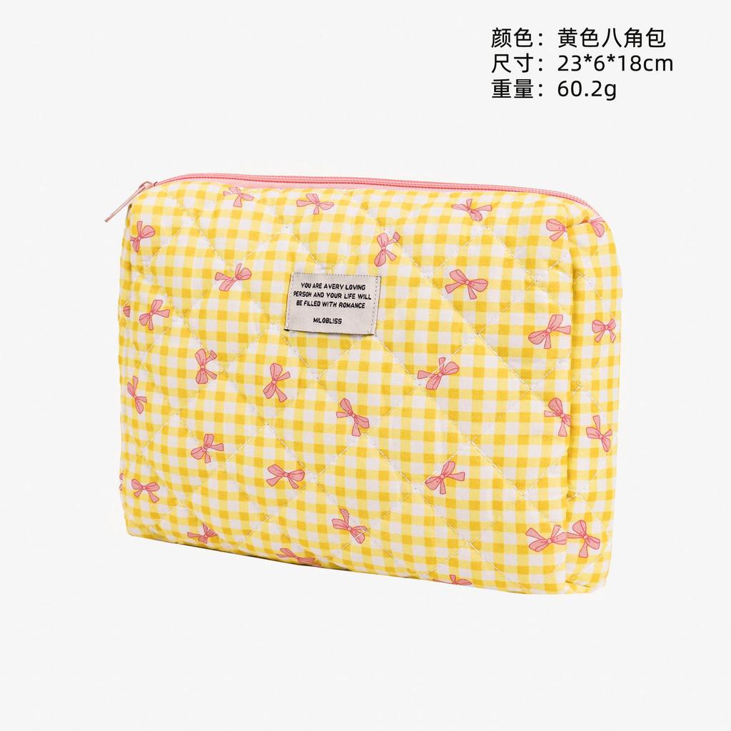 Small Fresh Plaid Cosmetic Bag, Large Capacity, High-end Multi-functional Toilet Bag, Bucket Bag, Cosmetic Storage Bag.