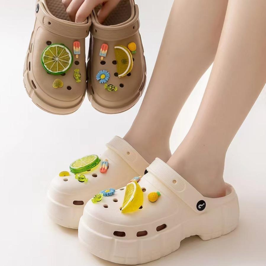 Summer new cute fruit three-dimensional cartoon hole shoes fashion soft sole casual cool slippers women's home