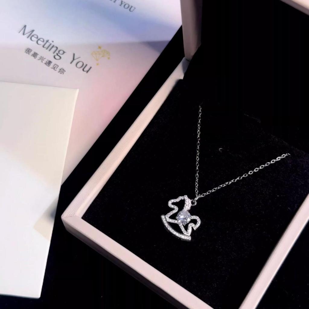 Year of the Horse Luxury Necklace: Gold-Plated Nickel Silver, Niche Design for Women