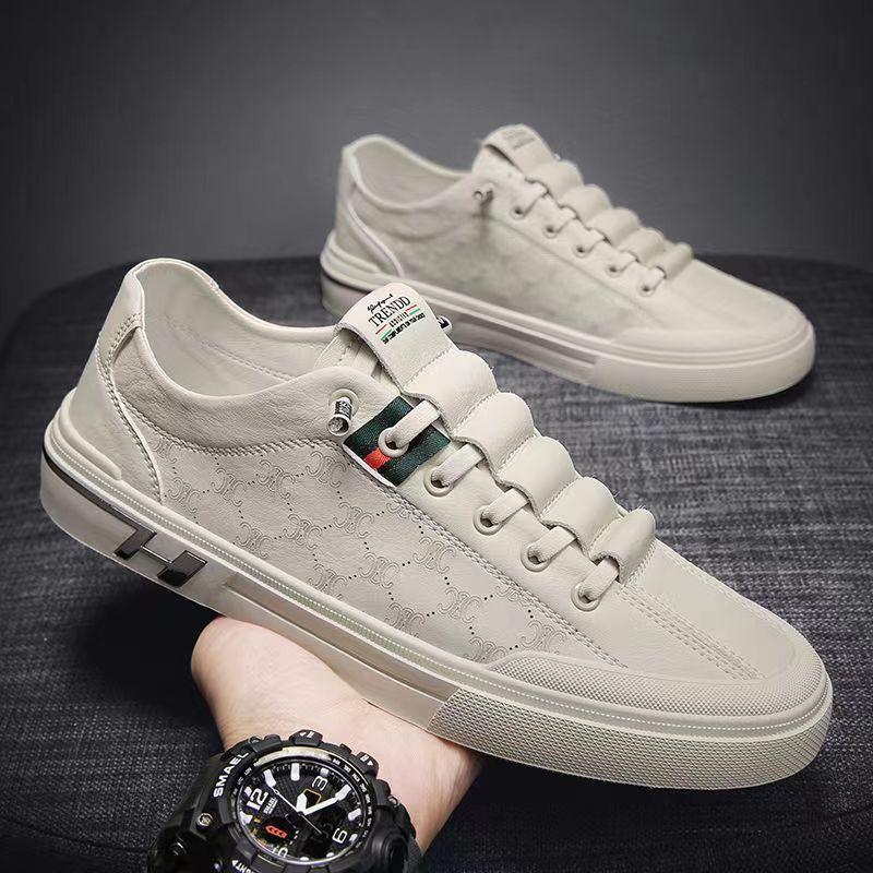 Höst nya herrskor andningsbara små vita skor trendiga bekväma platta sportskor avslappnade board shoes