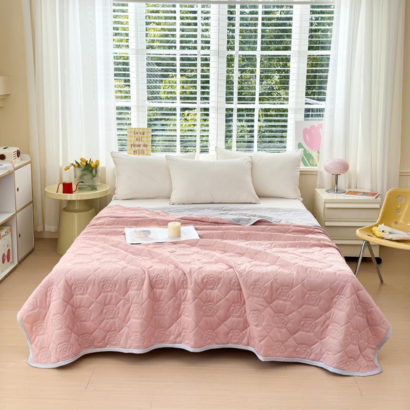 New Cool Silk Ice Cream Solid Color Summer Cool Quilt Double Air Conditioner Quilt Summer Quilt Washable Machine Washable