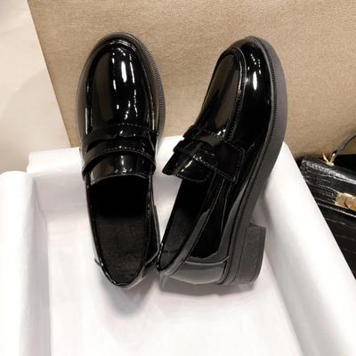 2024 Neue Mode Lackleder Slipper für Damen Schuhe Quadratischer Absatz Slip-on Büro Damen Schuhe Slipper Chaussure Femme