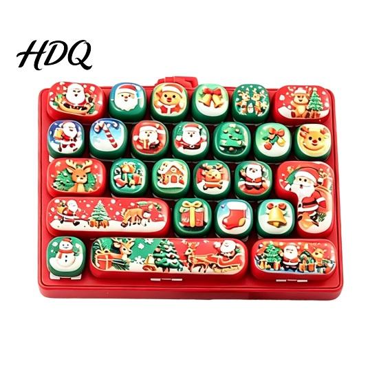 Fun Holiday Souvenirs for Teens Christmas 26 Keys Keyboard Fidget Toy Keychain Click Keyboard Portable Stress Keychain Anxiety Relief Sensory