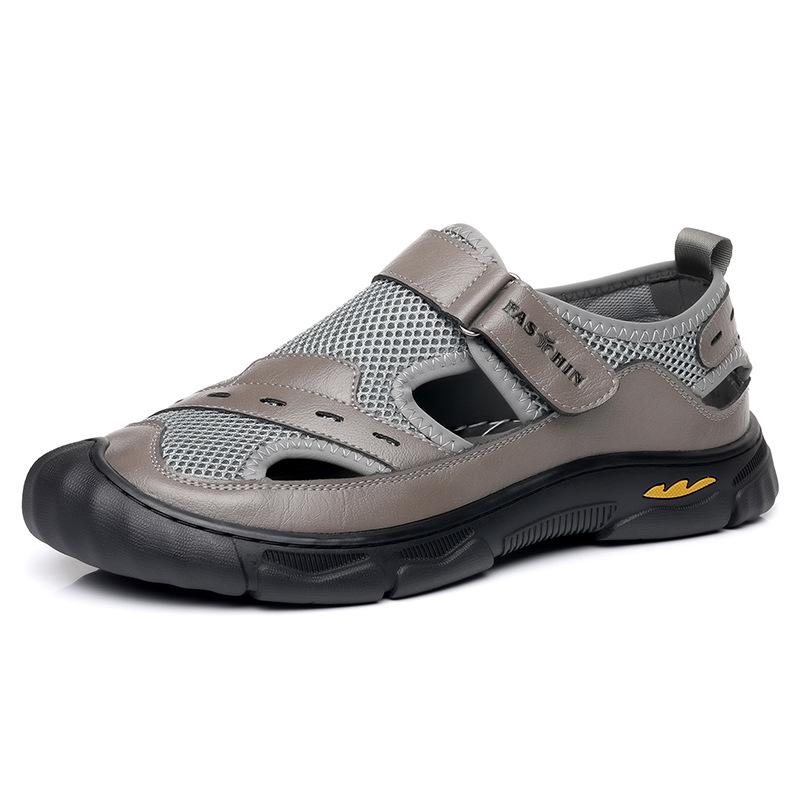 2025 Spring and Summer New Men's Casual Shoes Mesh Sandals Summer Fashion Korean Version Hollow Hole Shoes Outdoor Foreign Trade