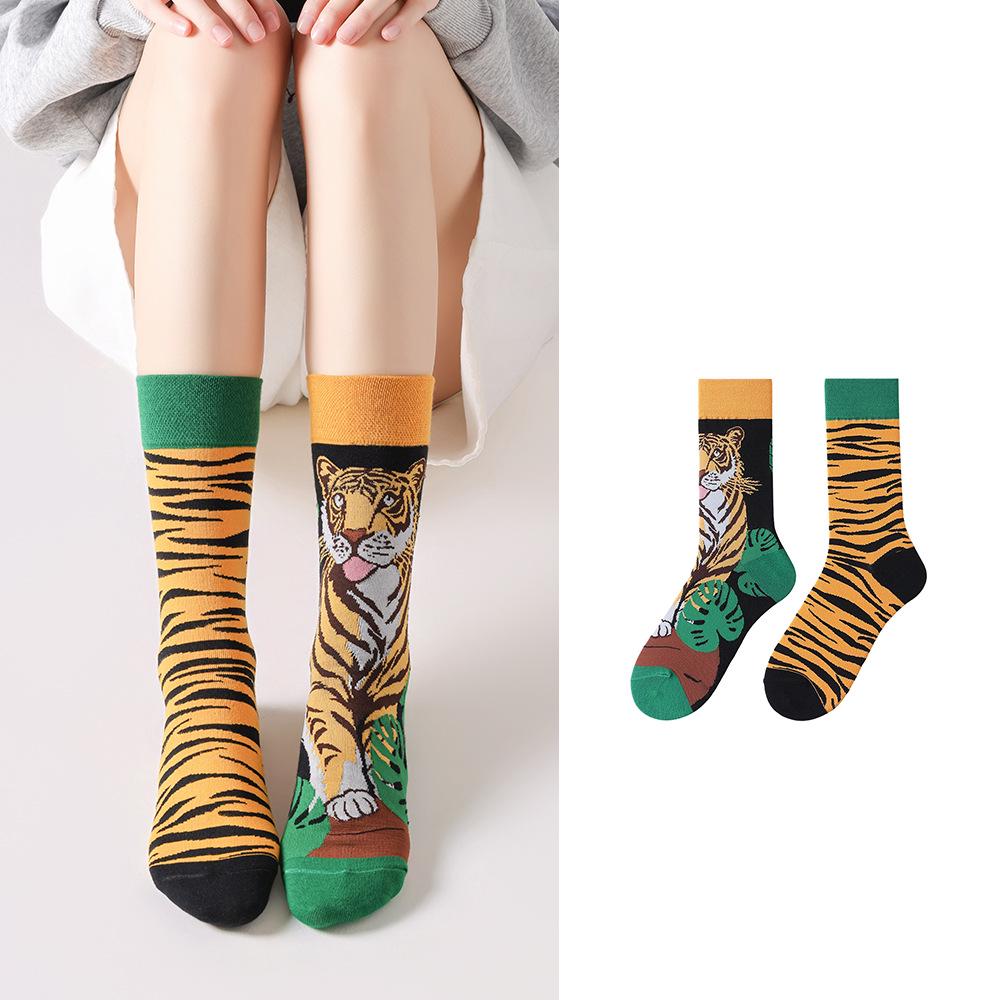 Unisex Trendy Cotton Mid-Calf Socks for Autumn/Winter - Sporty & Casual
