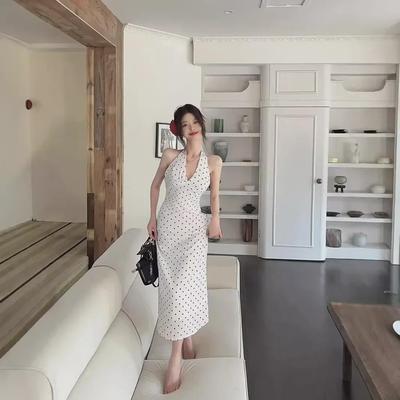 Vestido de Verano Largo de Línea A con Espalda Descubierta, Cordones, Lunares y Cuello Halter, Estilo Coreano-Francés 2024