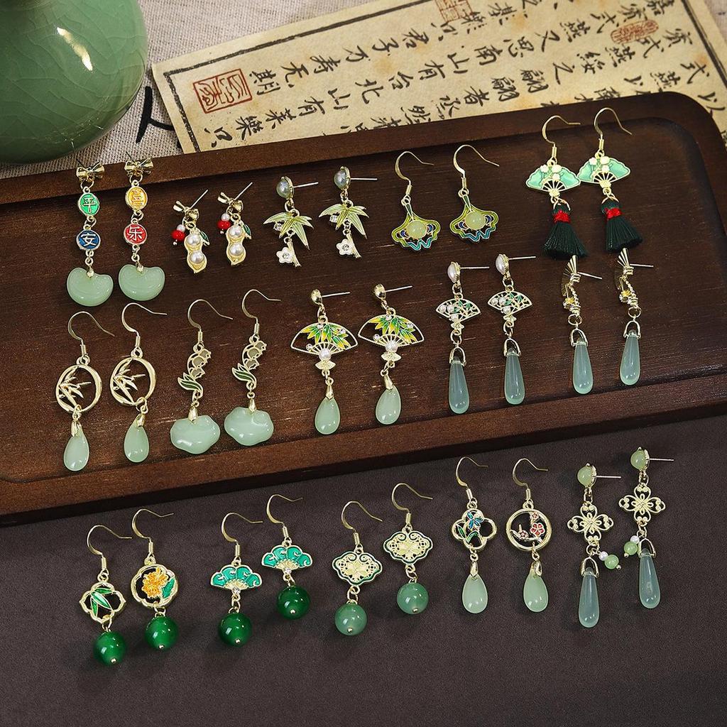 Silver Needle Green Tassel Cheongsam Fan Earrings