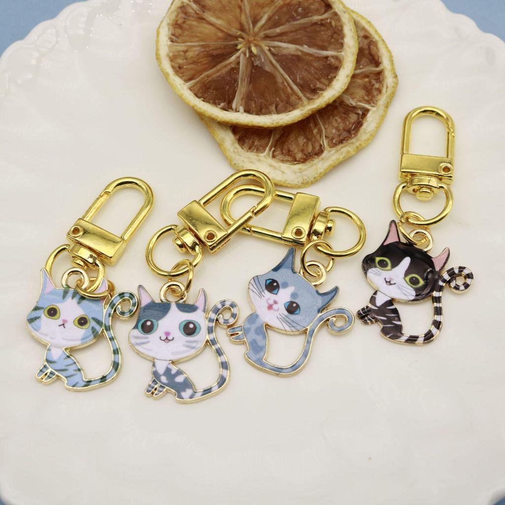 Adorable Alloy Little Cat Keychain Charm for AirPods and Mini Bags