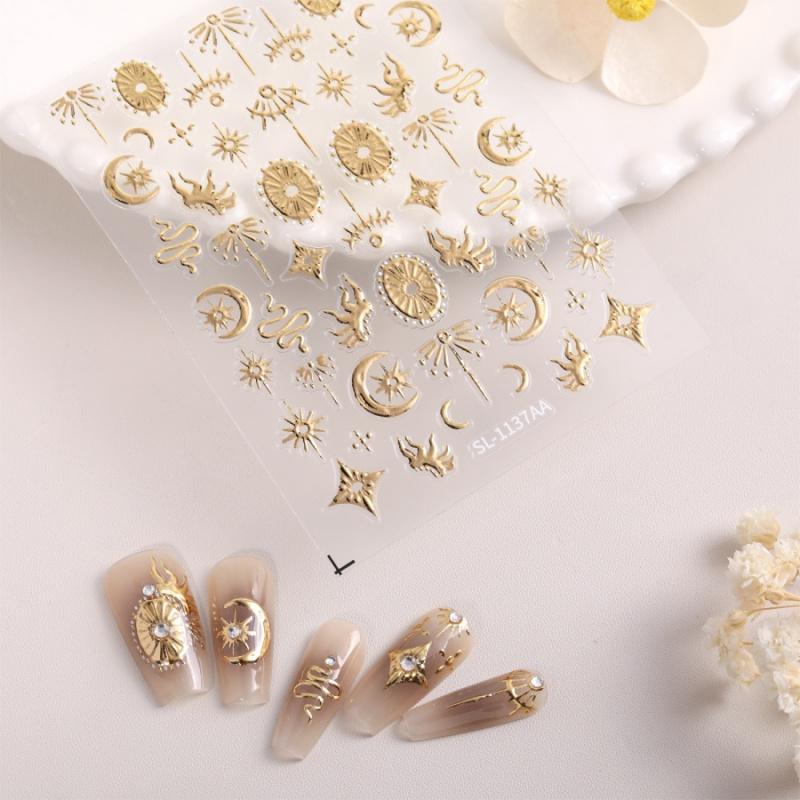 1pc Star and Moon Totem Nail Stickers 3D Embossed Vintage Silver Gold Snake Totem Star Moon Wearable Nail Stickers Accessories
