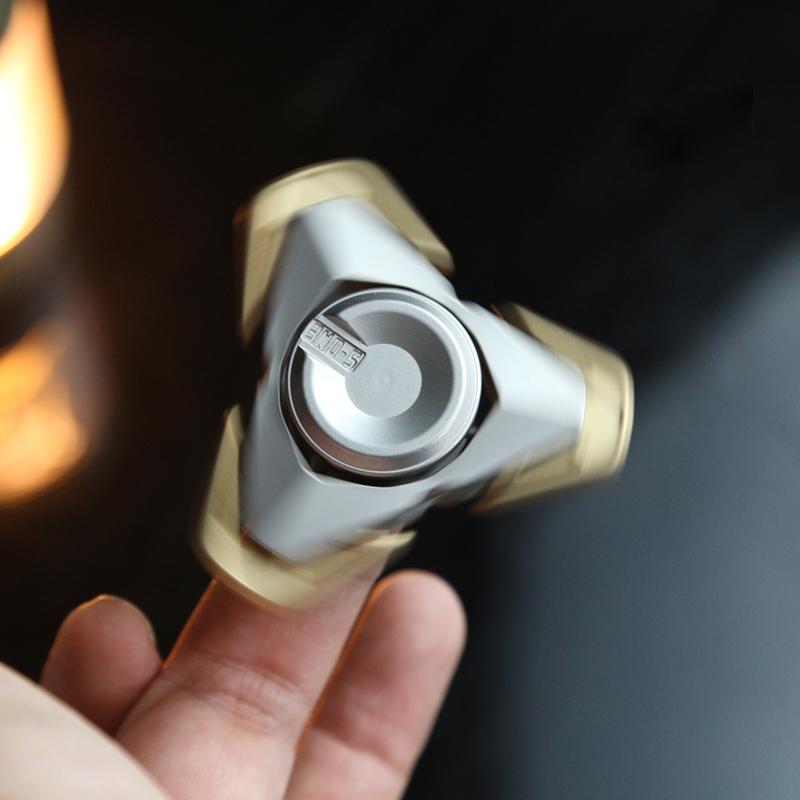 Suan QS Open Armor Spinning Top Fidget Toys Stress Relief For Adults Magnetic Metal Toys Adults Gifts Stress Relief Toys