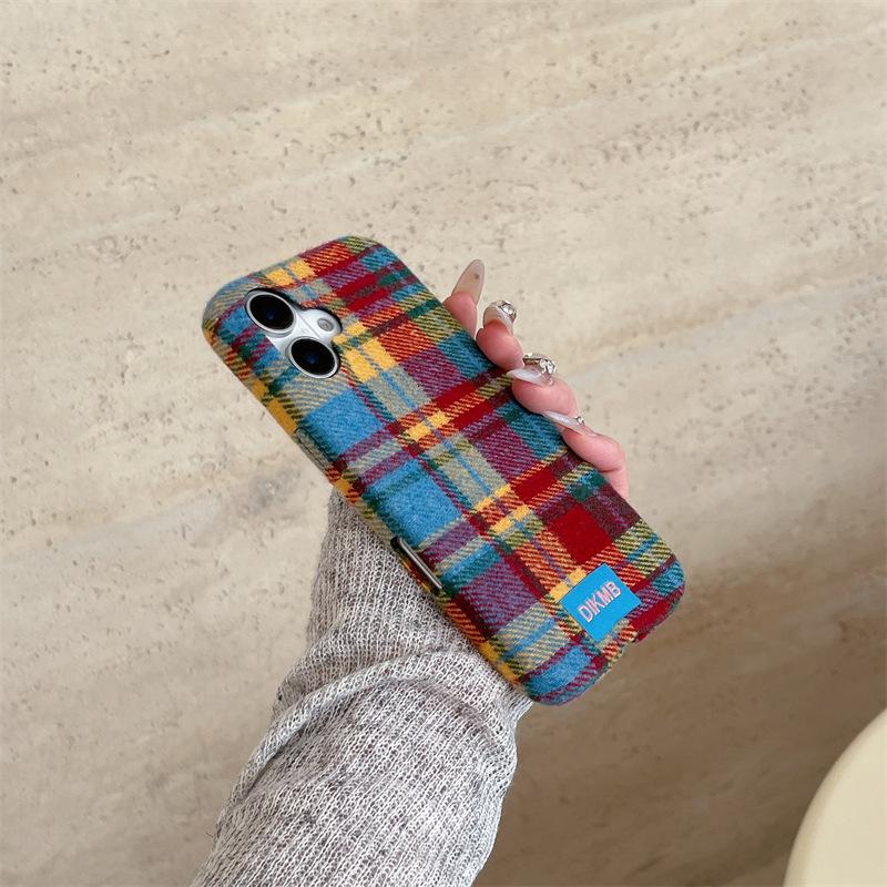 Retro Plaid Phone Case for iPhone 15, iPhone 16, iPhone 17 Pro Max