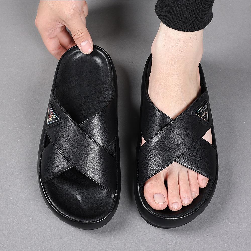 

Тапочки мужские 2025 летняя модная верхняя одежда повседневная мягкая подошва нескользящая дезодорирующая модные спортивные легкие классные тапочки мужские 38