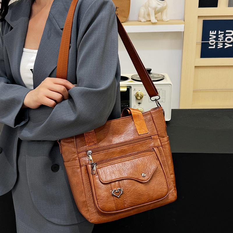 Large-capacity Fashionable Single-shoulder Women's Bag, Retro and Simple Women's Bag