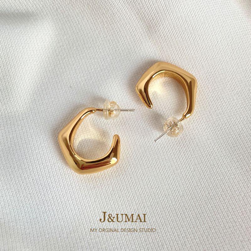 Fashion Fancy Metal Earrings for Women Asymmetrical C- Shaped Earrings Cold Style Minimalist Elegant 925 Silver Pin Earrings Women Gold