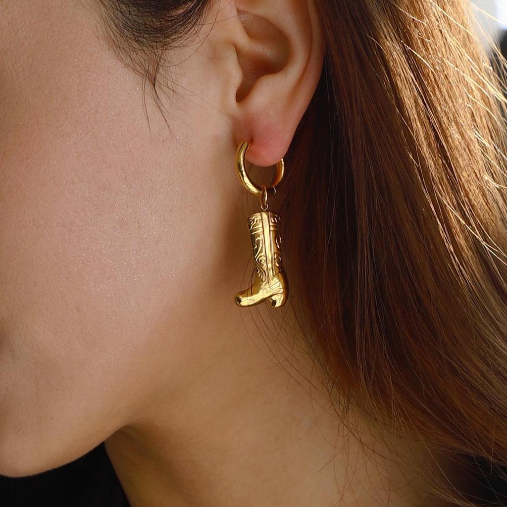 European & American Titanium Steel Carved Boot Earrings - Luxurious, Durable, High-End Feel, Non-Fading Stainless Steel Ear Ornaments.