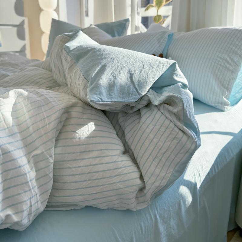 

2025 Ins Nordic Minimalist Style Grey Strip Bed Set Home Textile Bedding Set Bed Sheets Washed Cotton Duvet Cover Set Quilt Set Flat Bed Sheet&180x220cm 4pcs