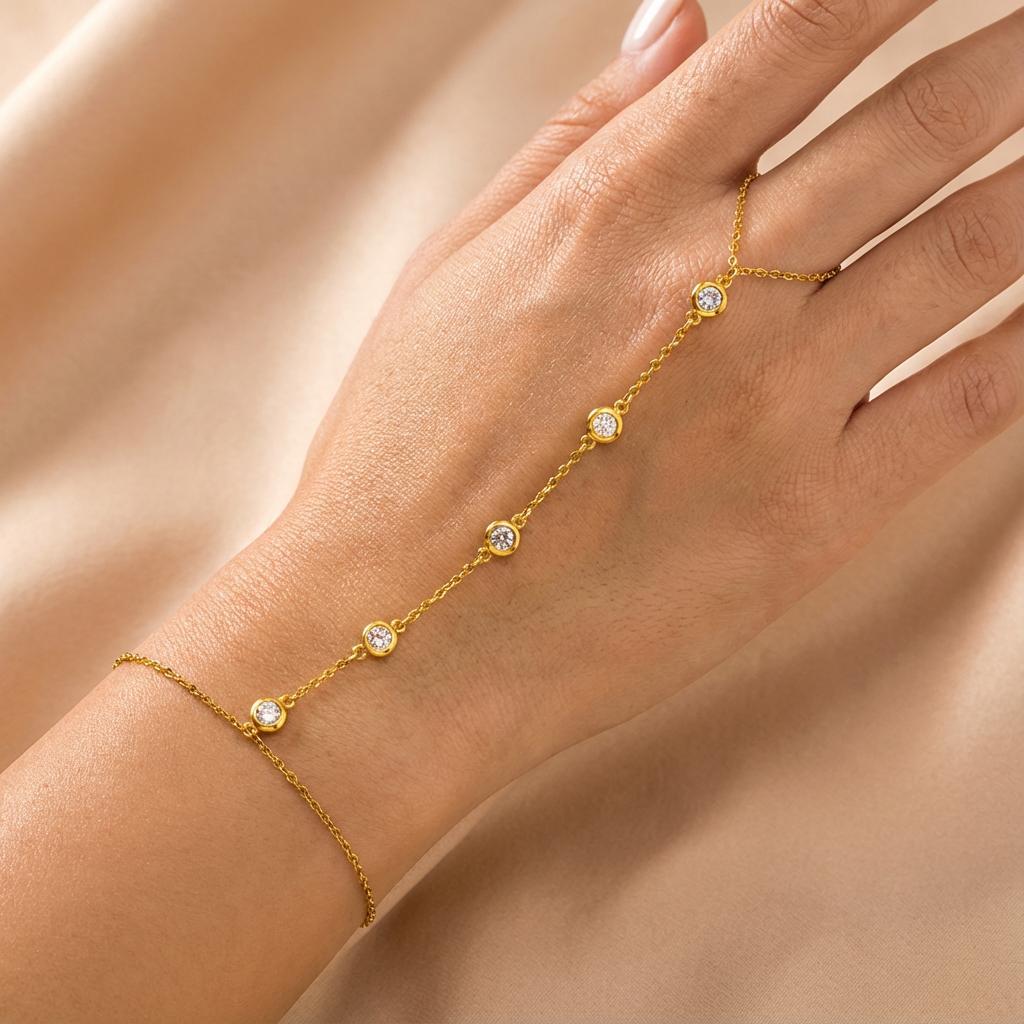 Exquisite Stainless Steel Finger Hand Chain for Women Light Luxury Rhinestone Golden Color Bracelet Party Jewelry Accessory
