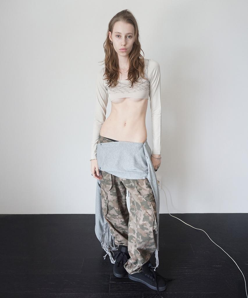 SCULPTOR Micro Underboob Tee Beige