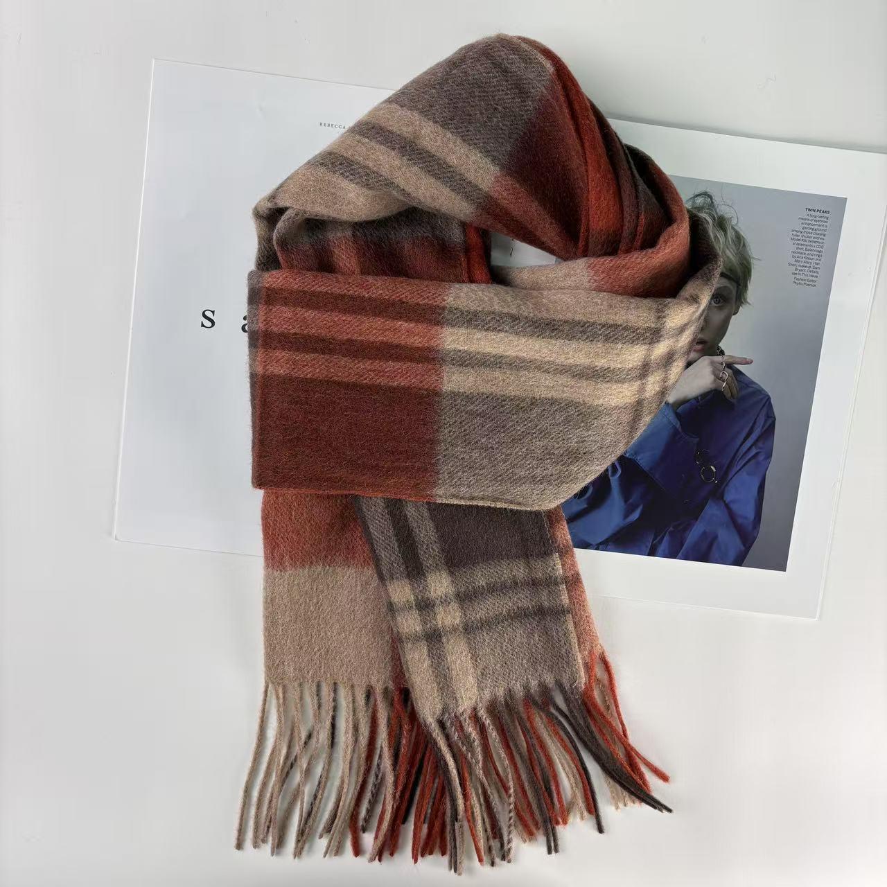 

Maillard Unisex 100% Australian Wool Plaid Scarf - Versatile Winter Neck Warmer, Perfect Gift for Students and Couples 180 CM