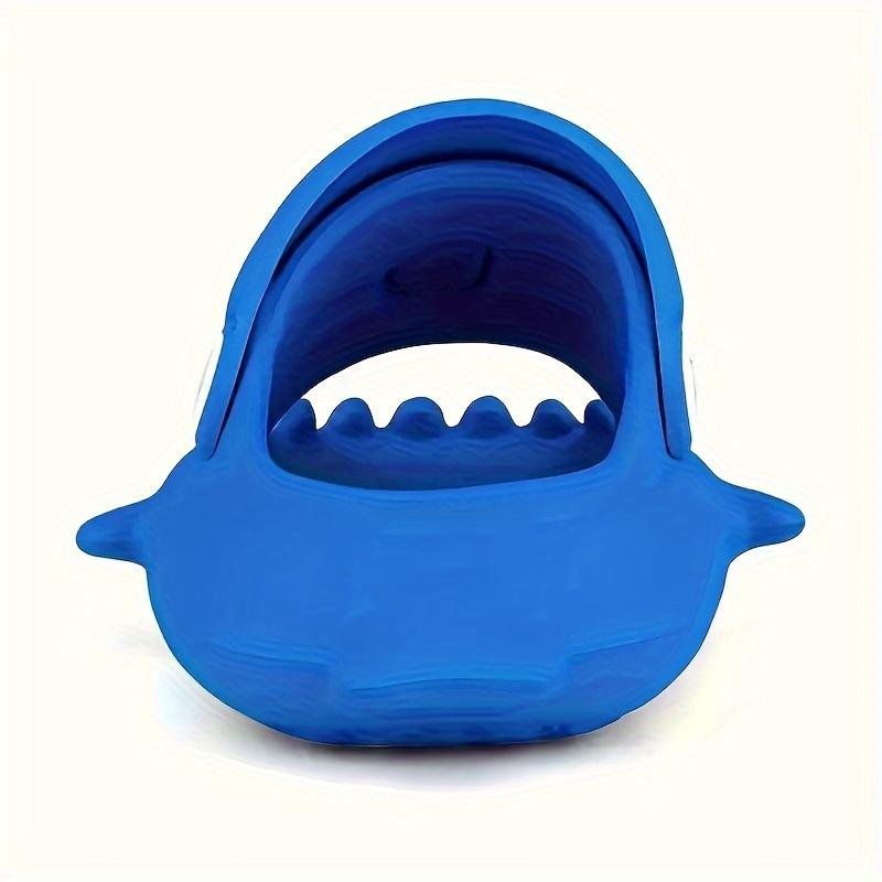 ZXCDINO Suitable for Boys and Girls Adorable EVA Shark Design Clogs, Breathable Lightweight Non Slip Soft Sole Slippers, Kids Footwear