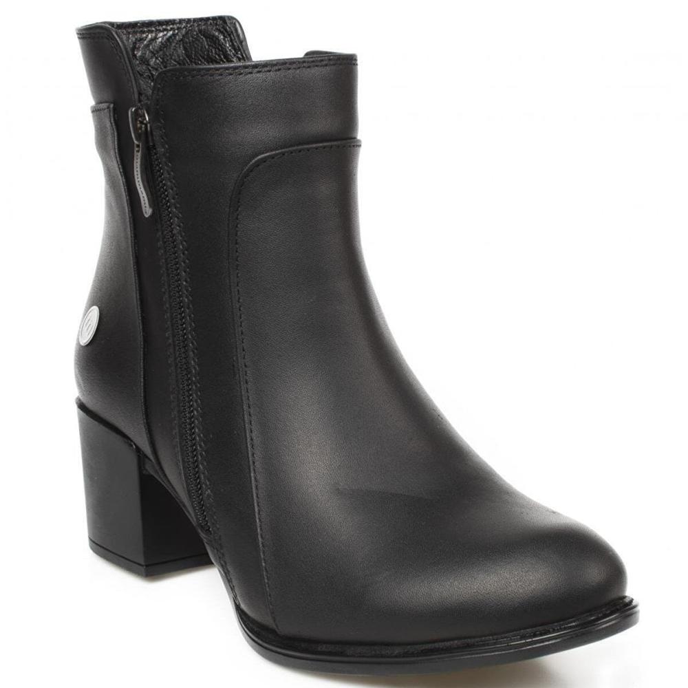 

Модные женские черные ботинки и ботильоны из натуральной кожи