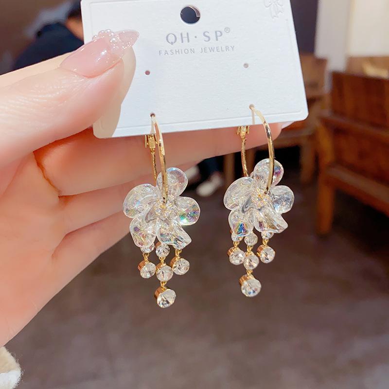 Popular Korean Style Exaggerated Petal Tassel Earrings for Women's New Trendy Advanced and Fashionable Style Earrings